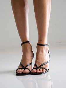 321033-CAB06-MESTICO - BLACK